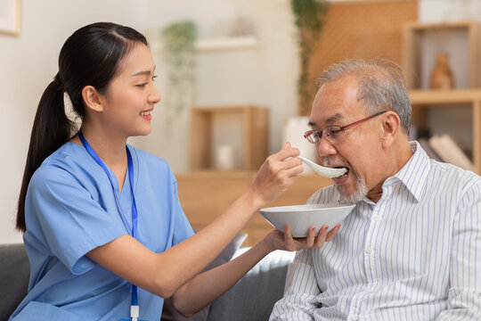 Benefits of a Home nurse in Dementia care