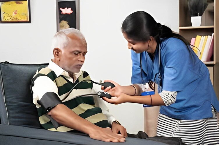 Navigating your Insurance Coverage for Home Nurse In India